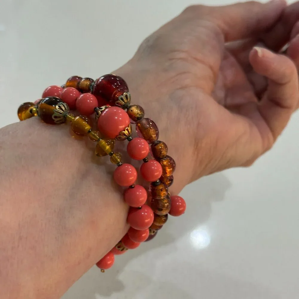 Retro Vintage Memory Wire Bead Bracelet - Picture 4 of 5